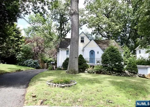 506 Smith Place