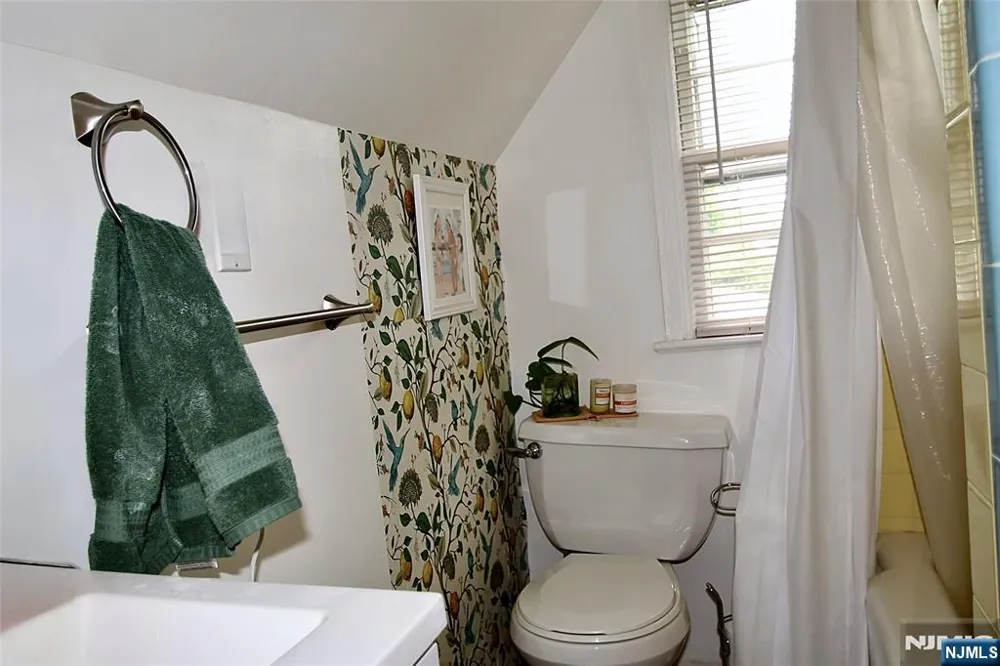 506 Smith Place Ridgewood, NJ 07450