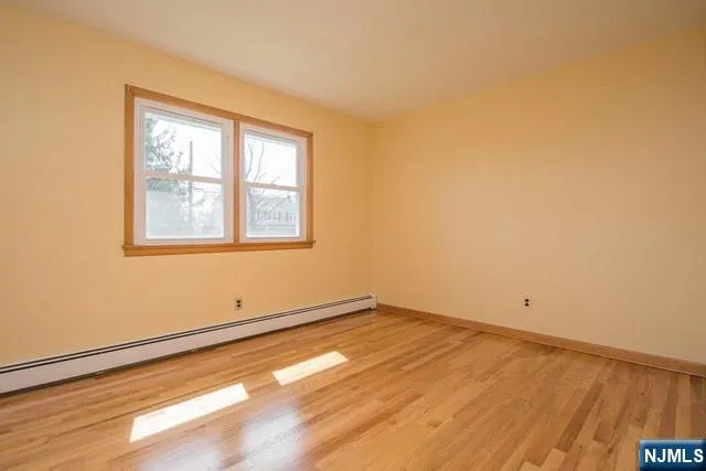 403 Longview Northvale, NJ 07647