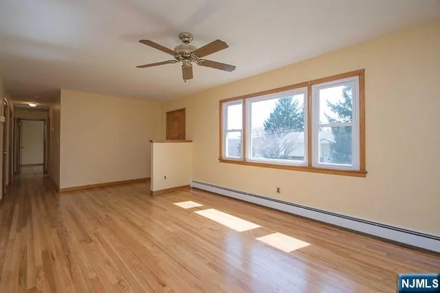 403 Longview Northvale, NJ 07647