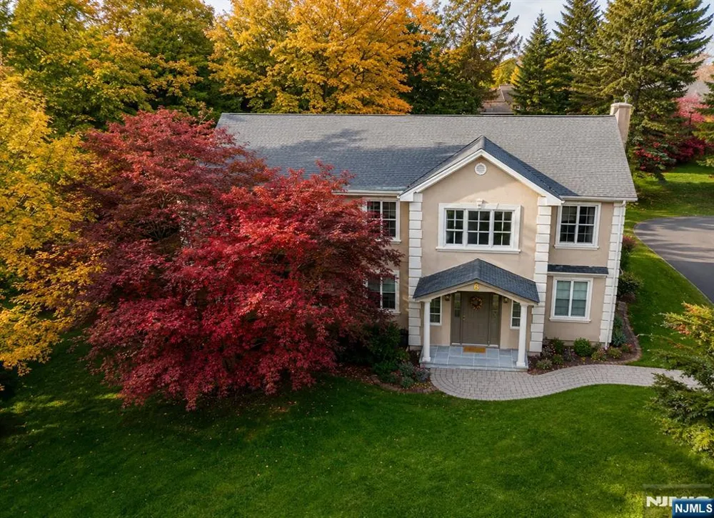 6 Pineview Terrace 1B Montvale, NJ 07645
