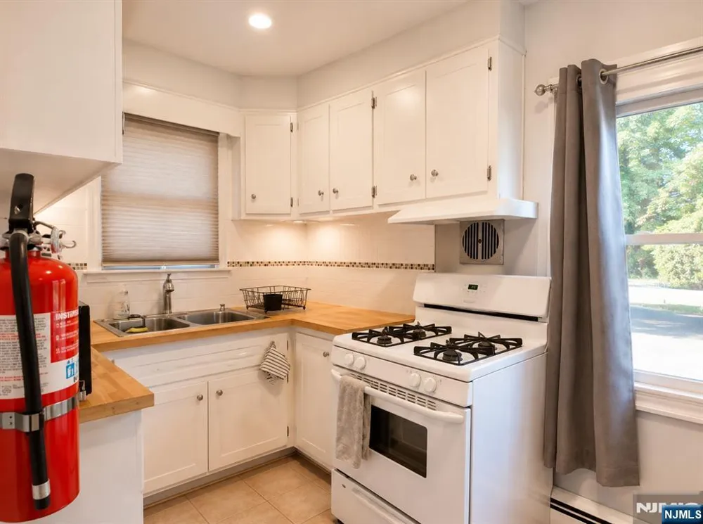 6 Pineview Terrace 1B Montvale, NJ 07645