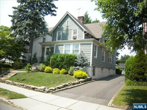 29 Brookfield Road 1st fl