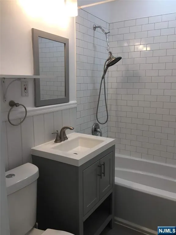 248 2nd Street Palisades Park, NJ 07650