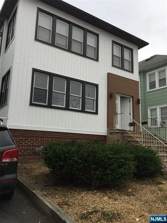 248 2nd Street Palisades Park, NJ 07650