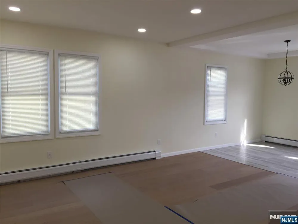248 2nd Street Palisades Park, NJ 07650