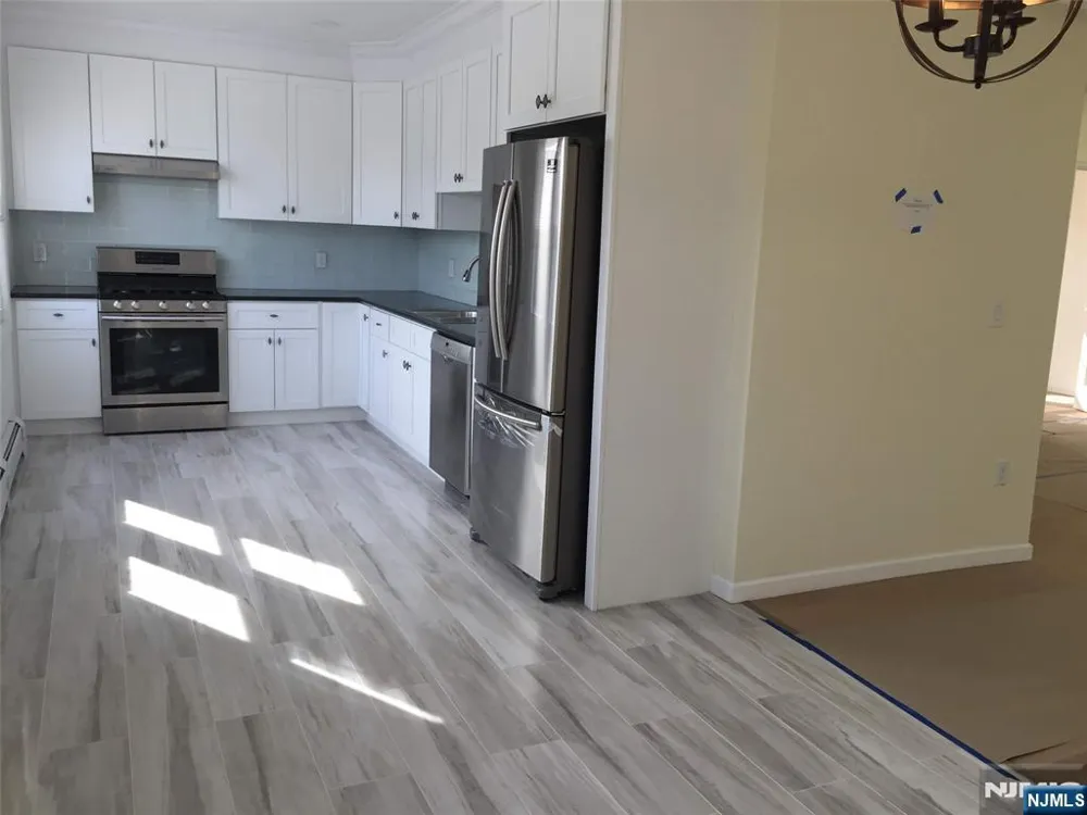 248 2nd Street Palisades Park, NJ 07650