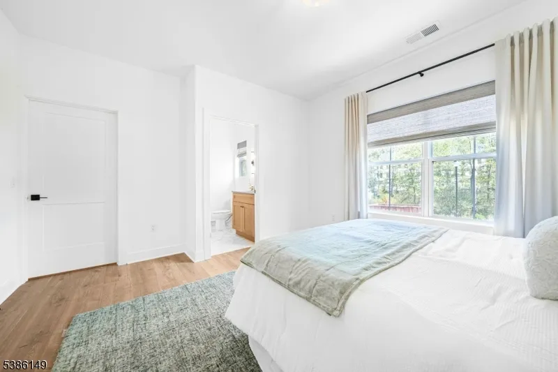 20 Encampment Ct101 #101 Unit 101 Montville, NJ 07082