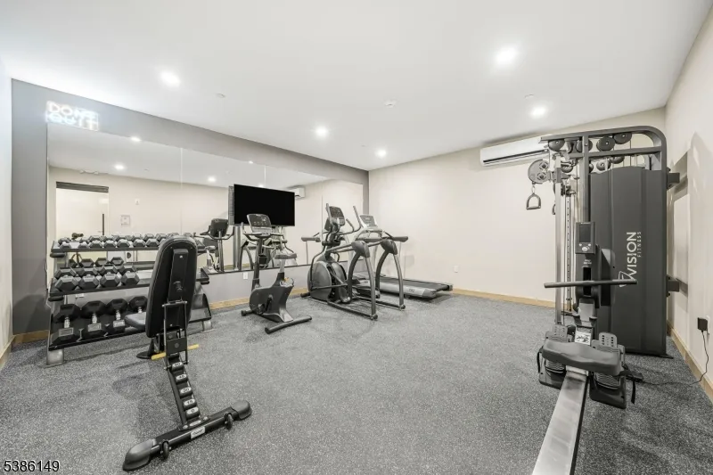 20 Encampment Ct101 #101 Unit 101 Montville, NJ 07082