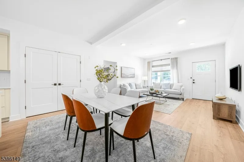 20 Encampment Ct101 #101 Unit 101 Montville, NJ 07082