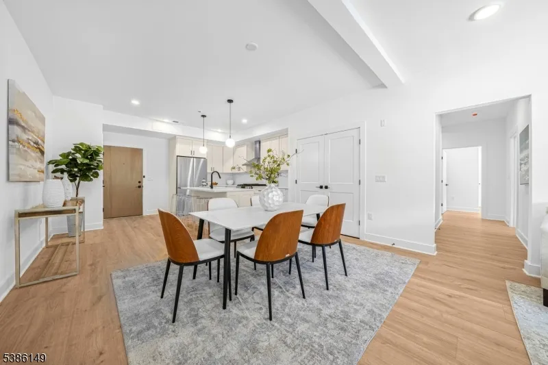 20 Encampment Ct101 #101 Unit 101 Montville, NJ 07082