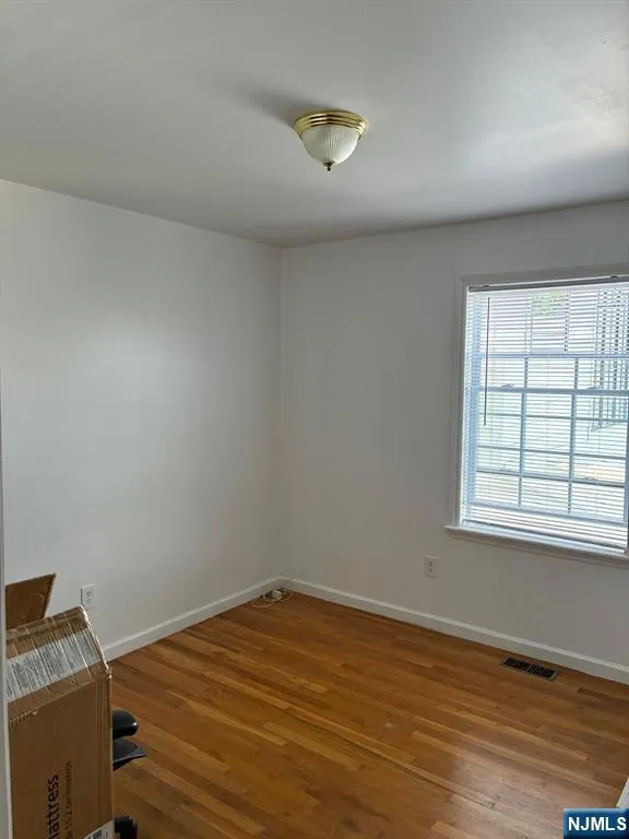 128 Randolph Avenue Apt # 2 Jersey City, NJ 07305
