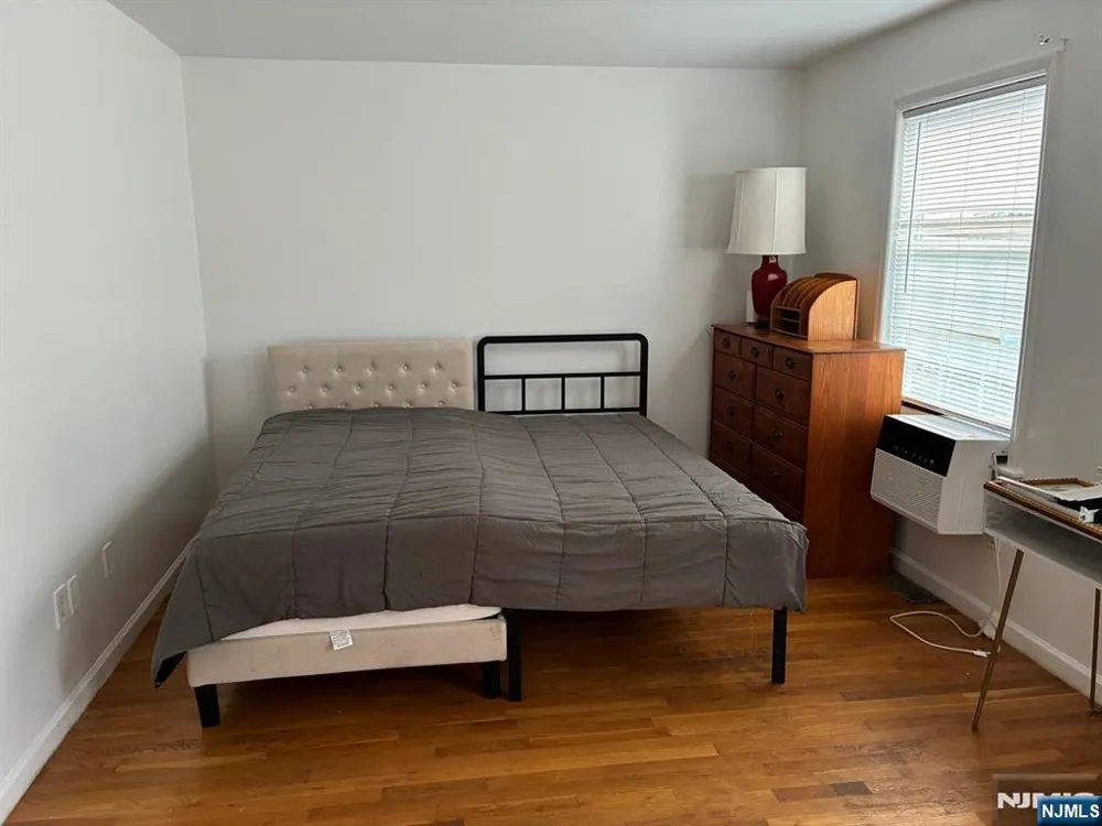 128 Randolph Avenue Apt # 2 Jersey City, NJ 07305