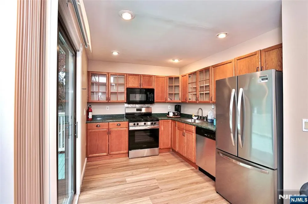 44 Christopher Street Montclair, NJ 07042