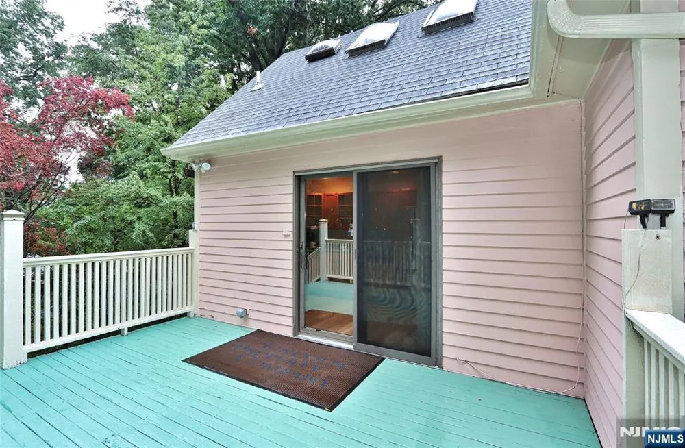 44 Christopher Street Montclair, NJ 07042