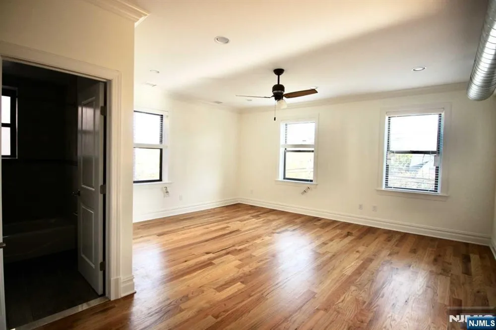 855 Broad Avenue 54 Ridgefield, NJ 07657