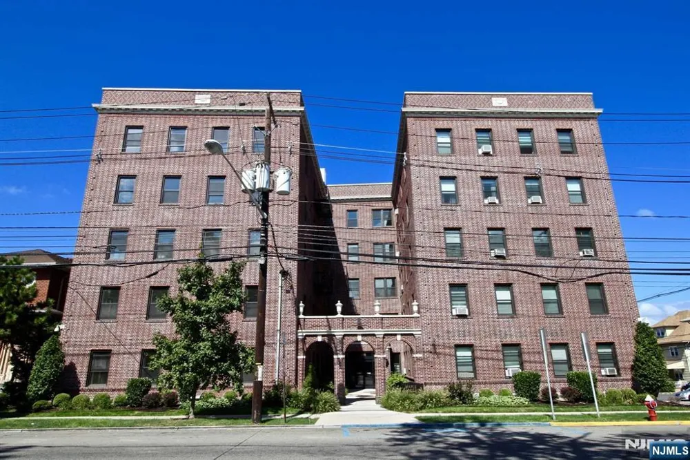 855 Broad Avenue 54 Ridgefield, NJ 07657