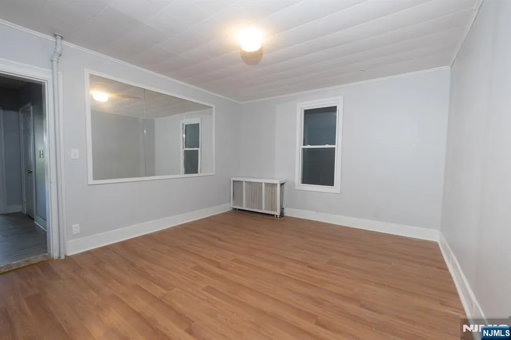 297 Broadway 1 Paterson, NJ 07522
