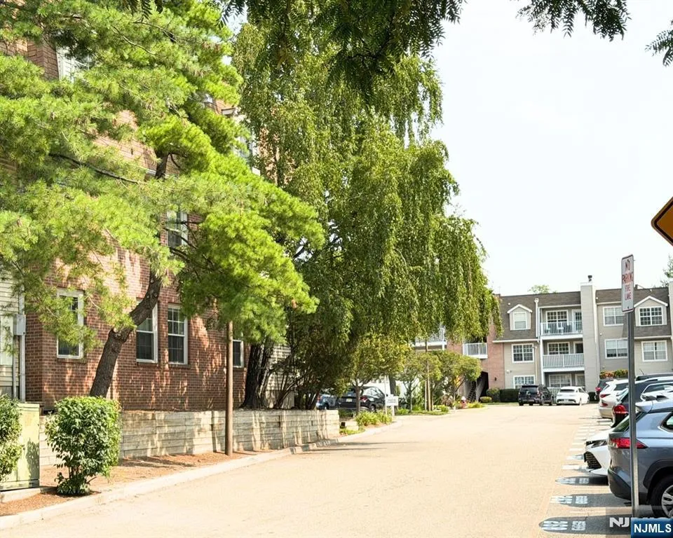 800 River Road 333 Edgewater, NJ 07020