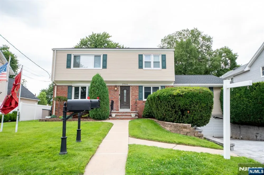 254 Lexington Avenue 1 Dumont, NJ 07628