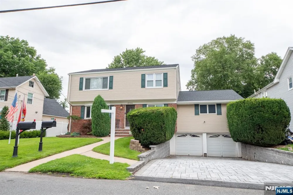 254 Lexington Avenue 1 Dumont, NJ 07628