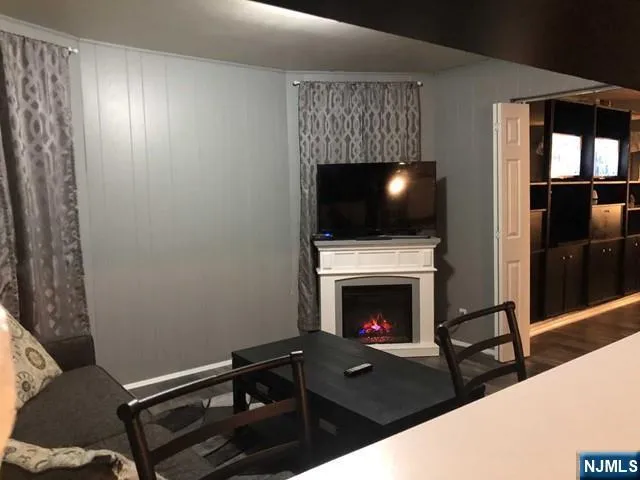 467 Banta Garfield, NJ 07026