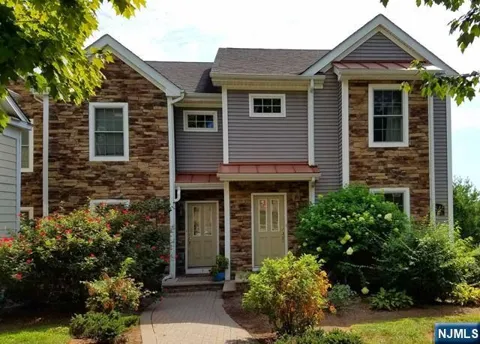 784 Kinderkamack Road 4