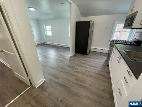 183 County Road Rear 2nd Fl-