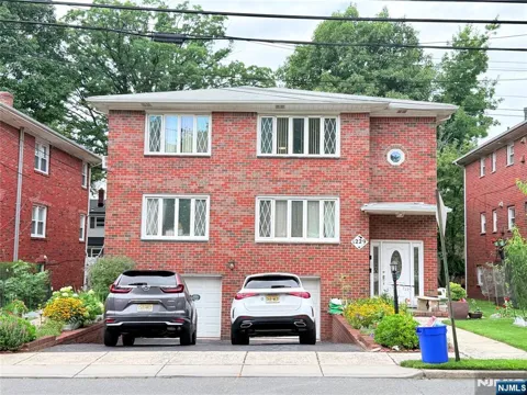 1229 Inwood Terrace