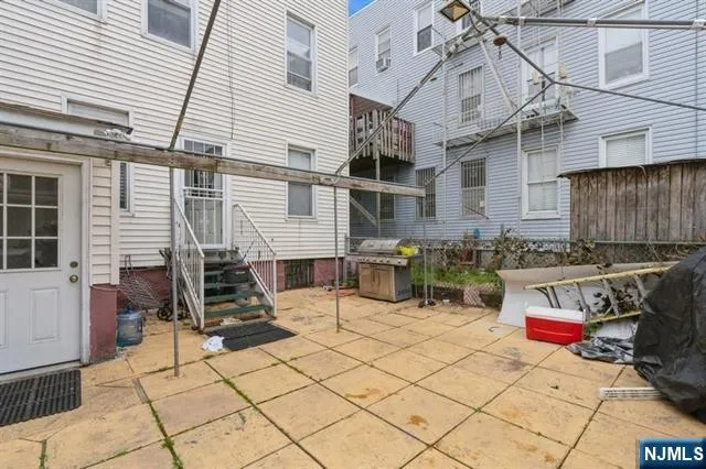 1012 Paterson Plank Road North Bergen, NJ 07047