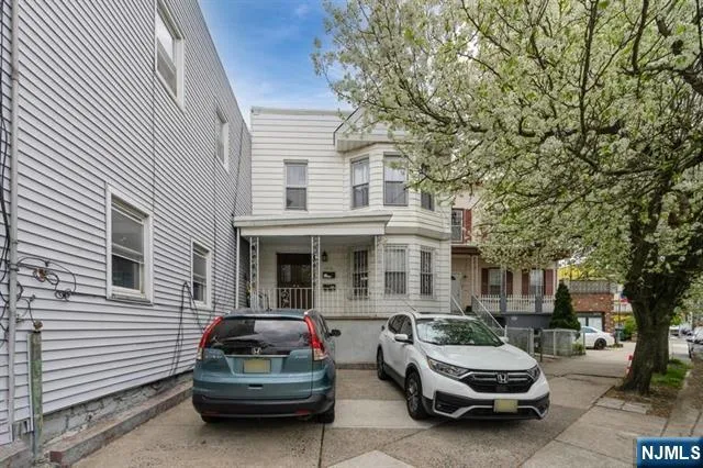 1012 Paterson Plank Road North Bergen, NJ 07047