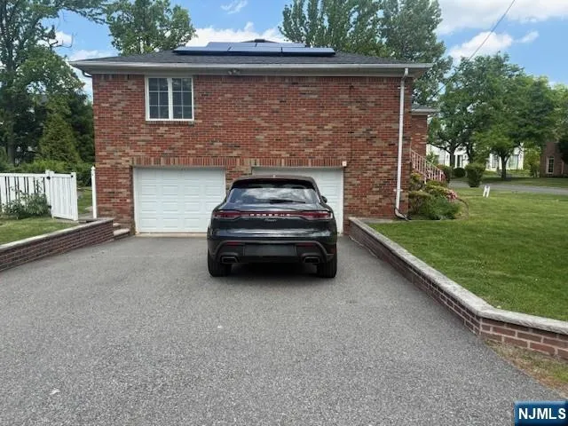 34 Marjorie Terrace Englewood Cliffs, NJ 07632