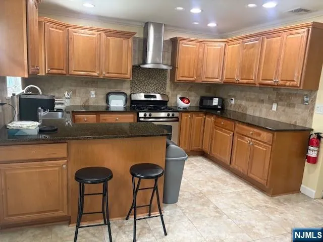 34 Marjorie Terrace Englewood Cliffs, NJ 07632
