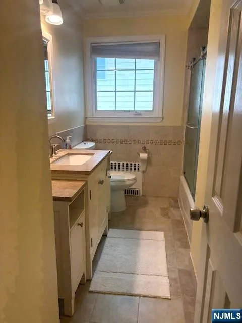 34 Marjorie Terrace Englewood Cliffs, NJ 07632