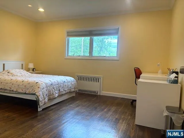 34 Marjorie Terrace Englewood Cliffs, NJ 07632