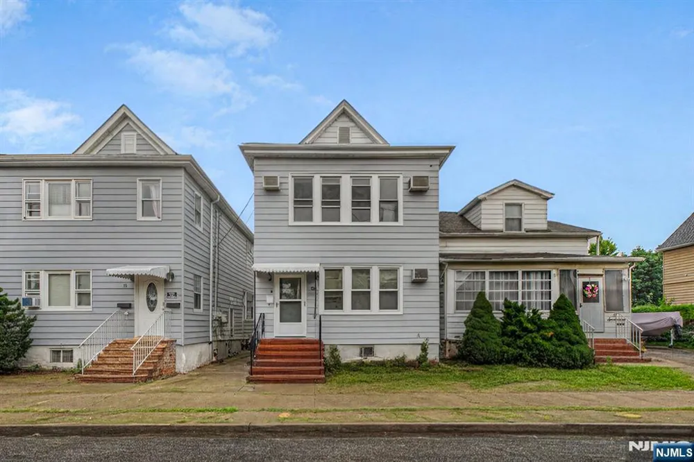 15 Tuttle Street 2 Wallington, NJ 07057