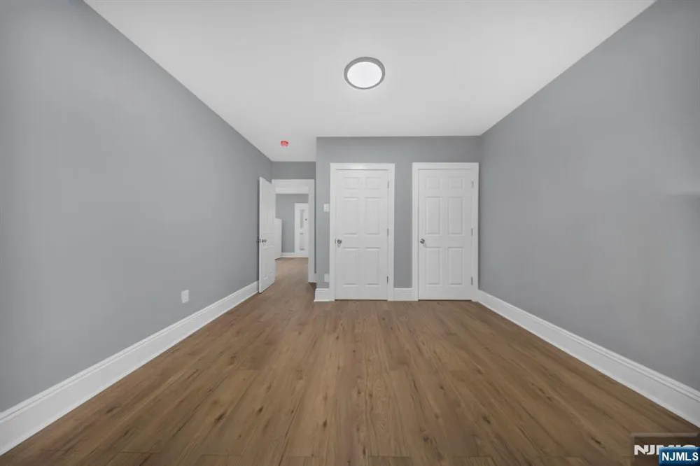 15 Tuttle Street 2 Wallington, NJ 07057