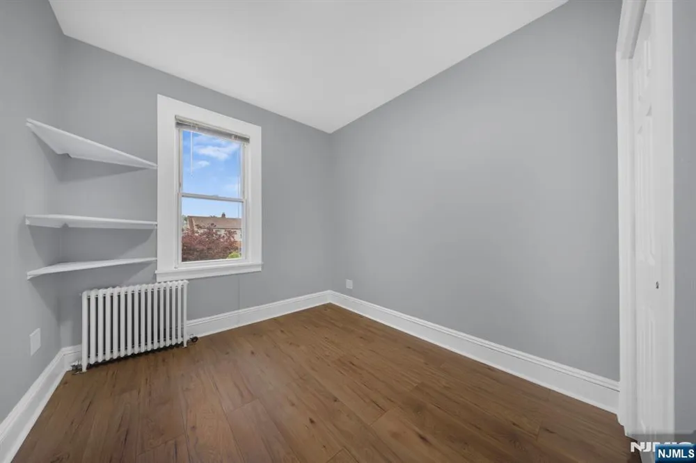 15 Tuttle Street 2 Wallington, NJ 07057
