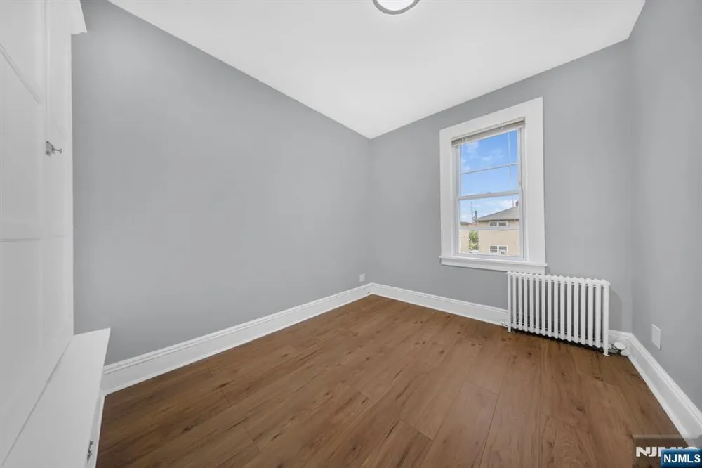 15 Tuttle Street 2 Wallington, NJ 07057