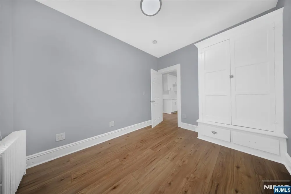 15 Tuttle Street 2 Wallington, NJ 07057