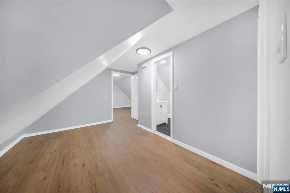 15 Tuttle Street 2 Wallington, NJ 07057