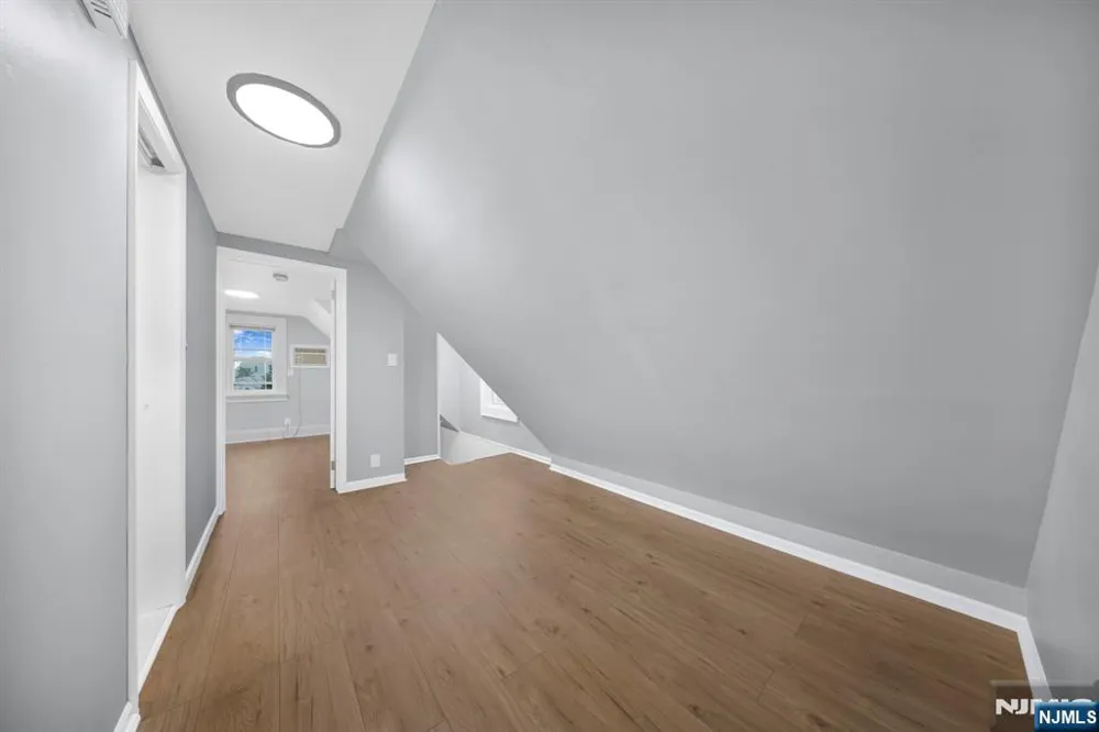 15 Tuttle Street 2 Wallington, NJ 07057