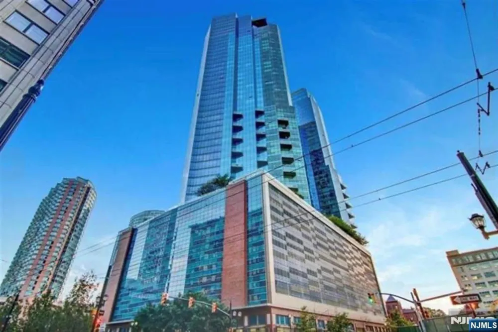 77 Hudson Jersey City, NJ 07302