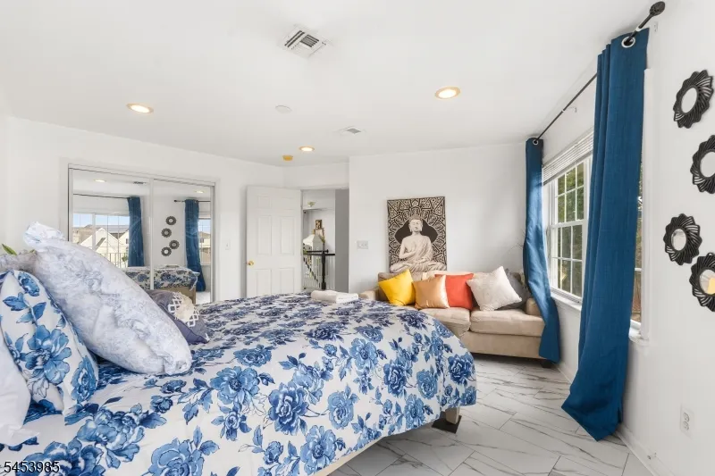 640 Riverside Ave Lyndhurst, NJ 07071