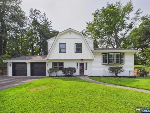126 Southern Parkway