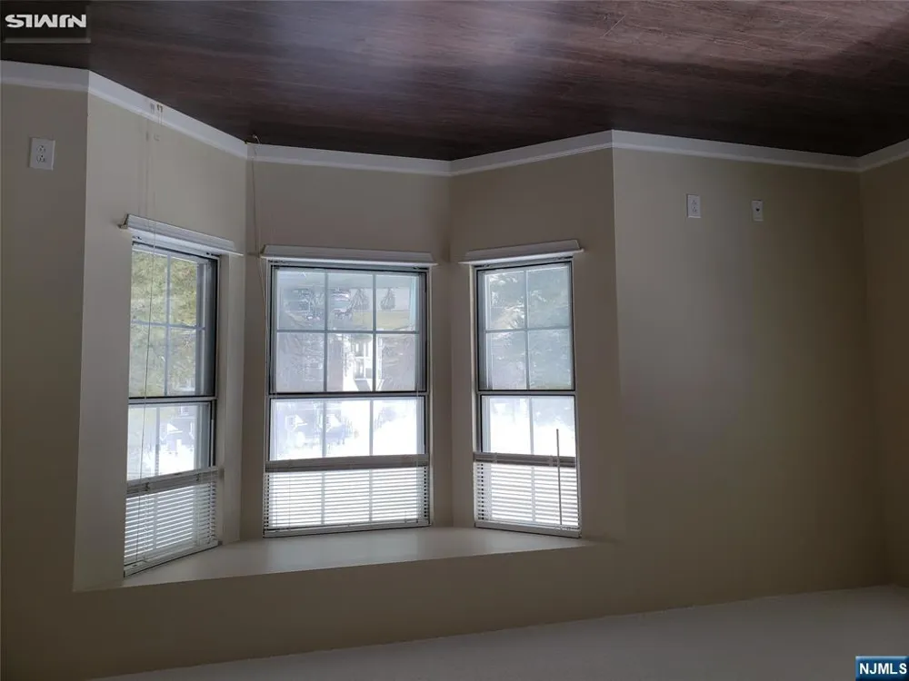 877 Juniper Way 877 Mahwah, NJ 07430