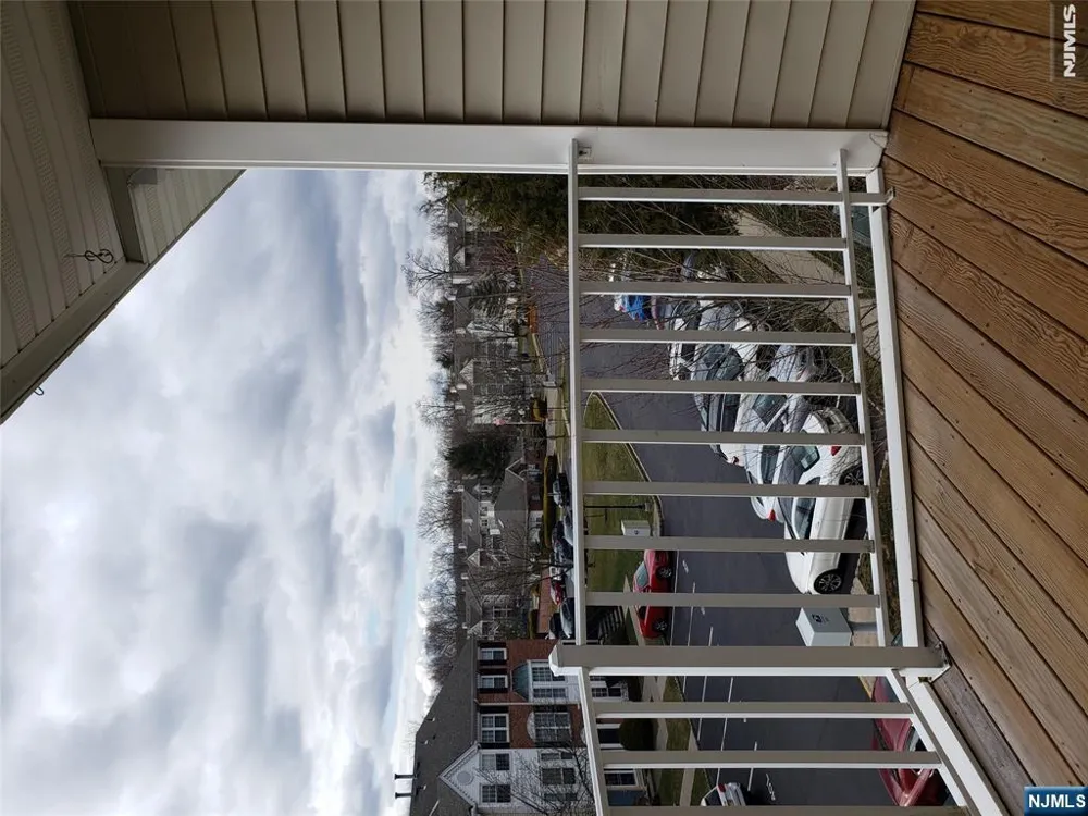 877 Juniper Way 877 Mahwah, NJ 07430