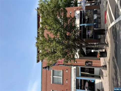 228 Main D