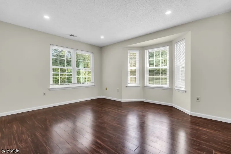 10 Brighton Way North Brunswick, NJ 08902