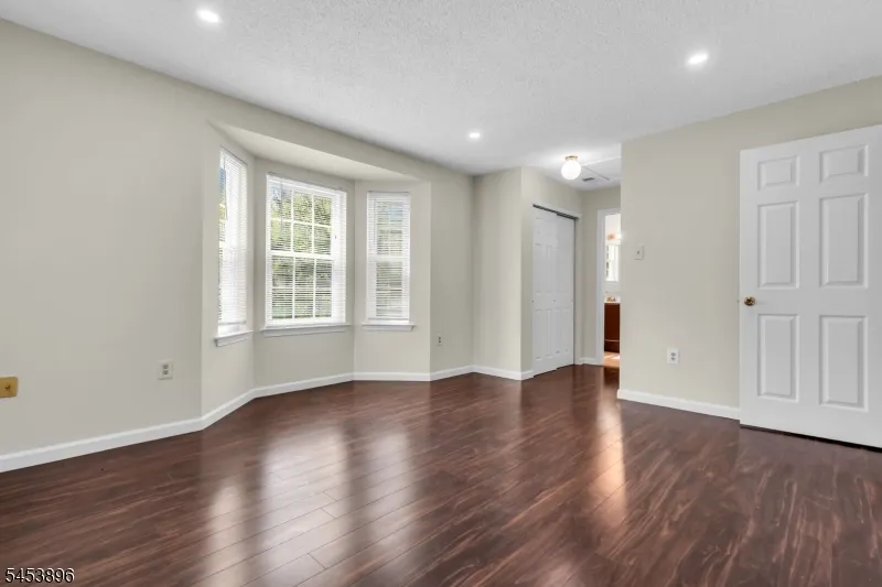 10 Brighton Way North Brunswick, NJ 08902